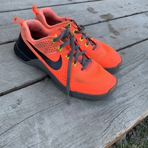 Nike shoes used but good shape